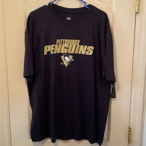Vintage penguins t~shirt